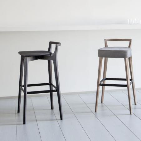 Bar, kitchen and outdoor stools from Arredinitaly. Guaranteed quality