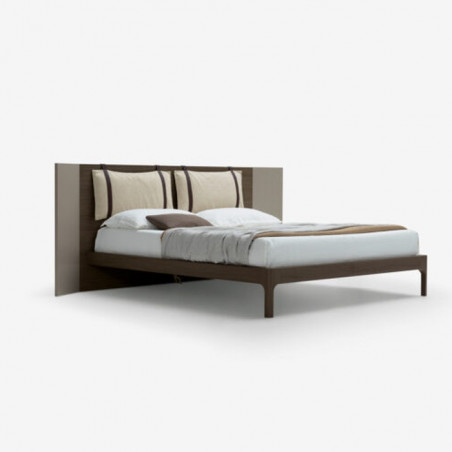 Embellish your room with beds of Santa Lucia Mobili