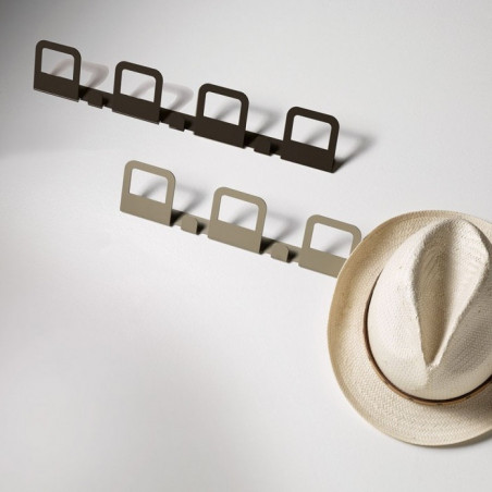 Wall-mounted coat hooks: design, modern and original | Arredinitaly