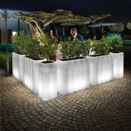 Outdoor plant pots: rectangular and round | Arredinitaly
