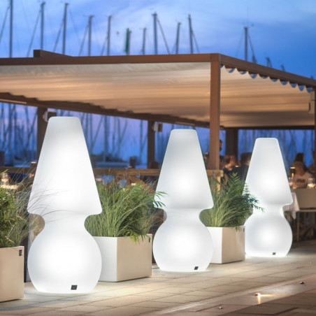 Outdoor lamps: wall lamps and pendant lamps | Arredinitaly